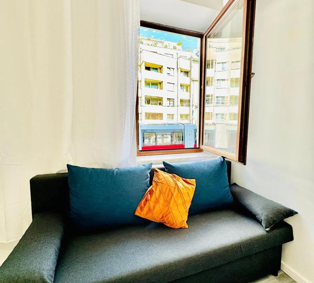 Beautiful 4Br Apt For Up To 12P 10 Min To Fac Platz 维也纳 0*,  奥地利
