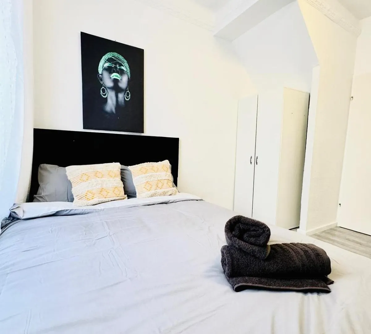 Beautiful 4Br Apt For Up To 12P 10 Min To Fac Platz Βιέννη
